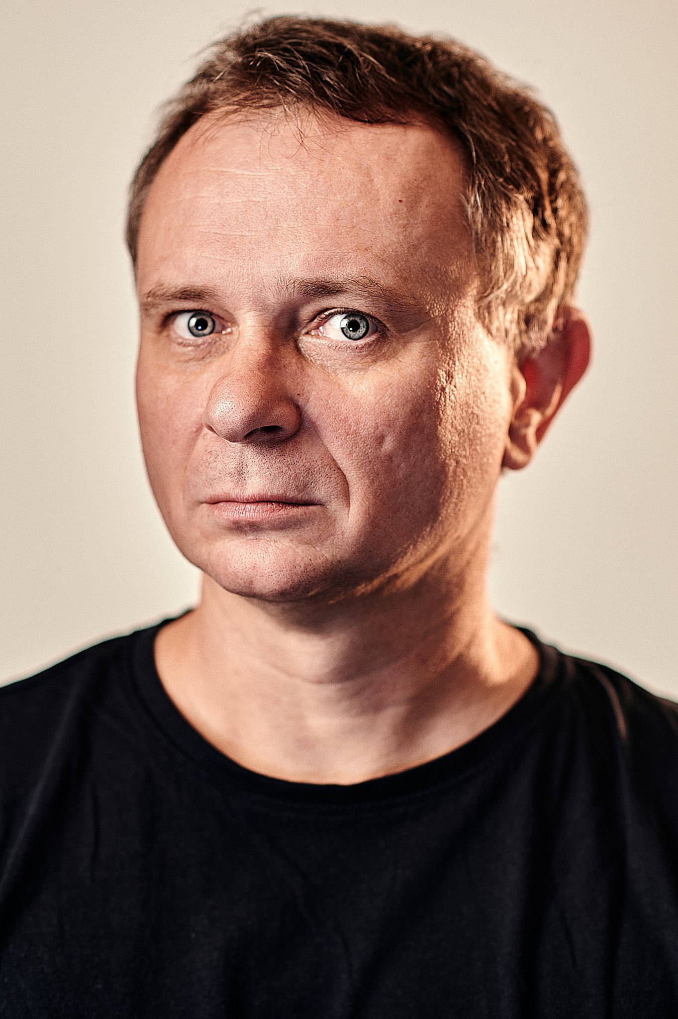 Unter Uns — Studio-Porträt