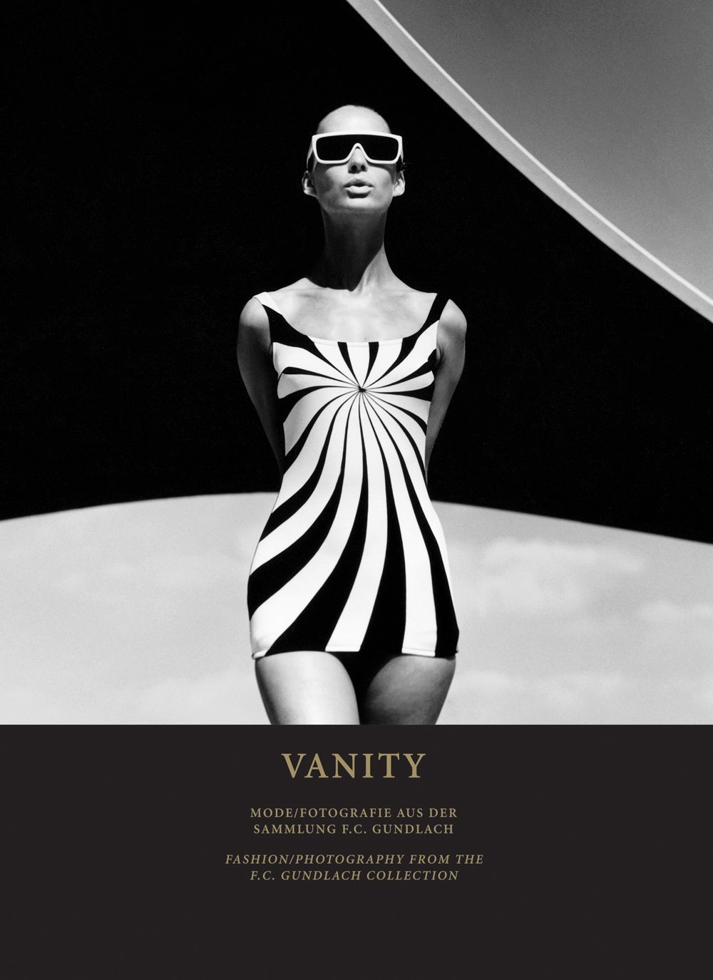 F.C. Gundlach - Brigitte Bauer in einem Badeanzug von Sinz, 1966. Titel des Buches Vanitiy Fashion, 2011. Collection…