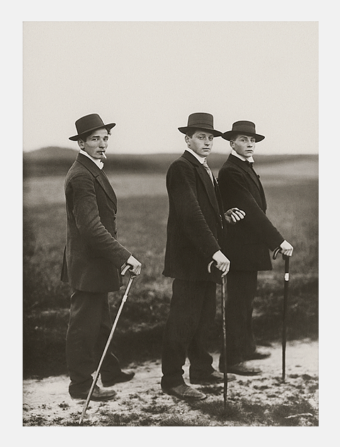 August Sander, Jungbauern, 1914. Die Photographische Sammlung/SK Stiftung Kultur – August Sander Archiv, Köln